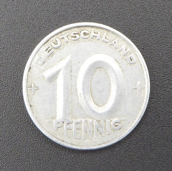 10 DDR-Pfennig 1950 E