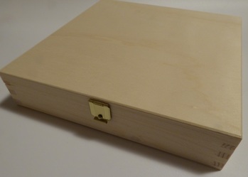 Holzbox quadratisch gefttert 165x165mm zu